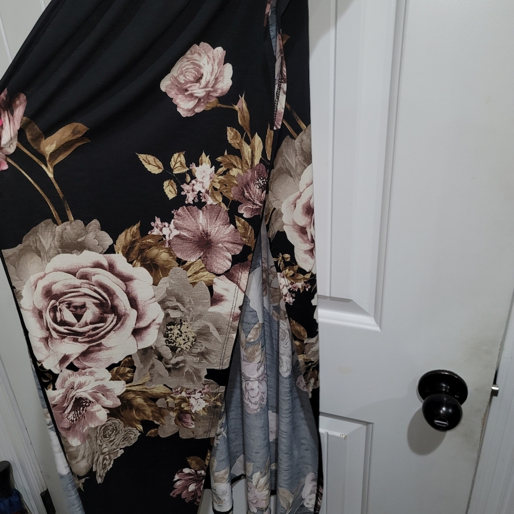 Fashion Nova Women's Floral Print Kimono Large NWT
